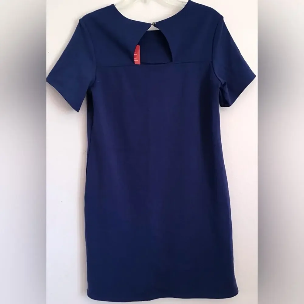 NWT Evereve Allison Joy blue Ella shift dress with back cutout size medium